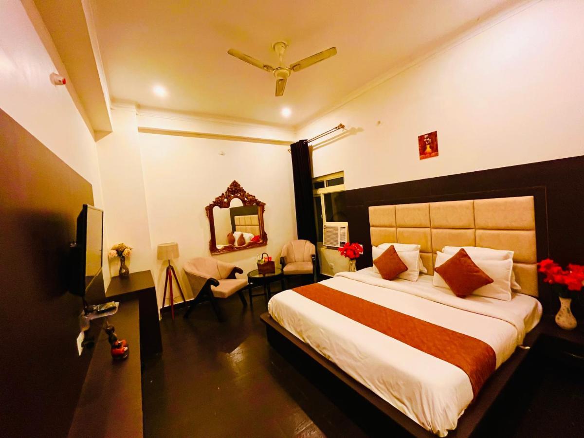 Sitara Hotel, Haridwar Ngoại thất bức ảnh