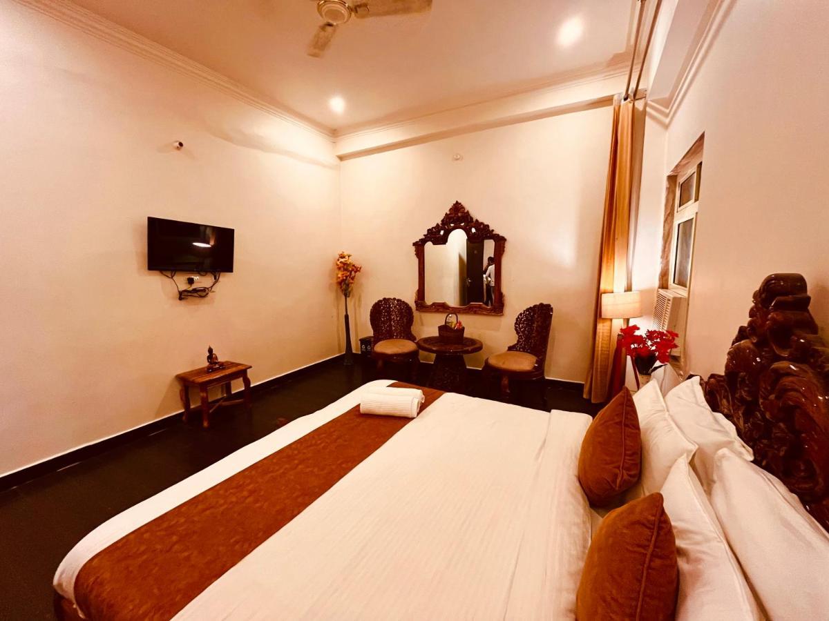 Sitara Hotel, Haridwar Ngoại thất bức ảnh